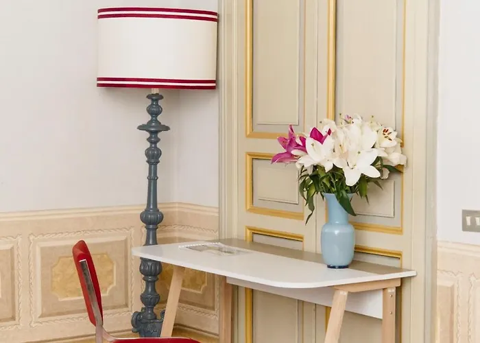 Caesarina Roma, Luxury * Roma