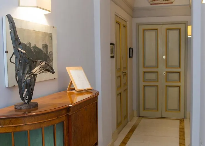 Caesarina Roma, Luxury Roma