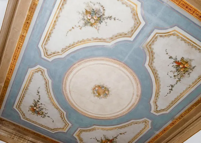 Caesarina Roma, Luxury